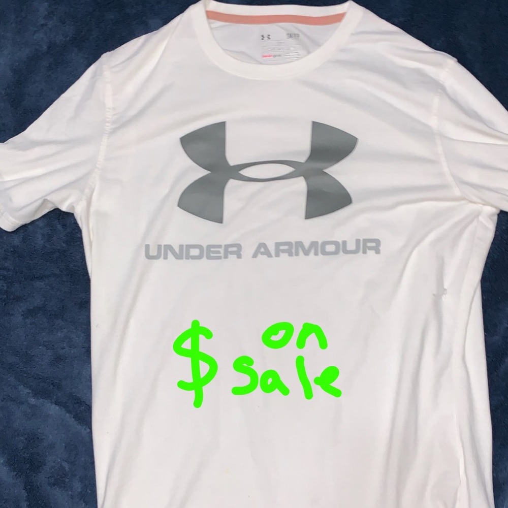 White under armor TShirt